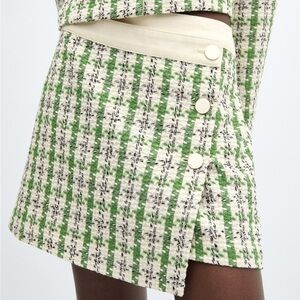 NWT Mango Green and Cream Tweed Mini Skirt